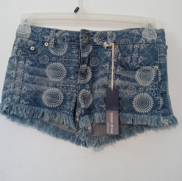 Ocean Drive Clothing Co. Cut off denim Shorty Shorts Sunburst print JR.5 NEW - Picture 1 of 8